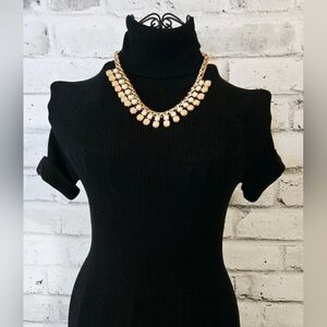 Chunky Gold Tone Pearl & Cream Gem Statement Collar Necklace – Couture Style